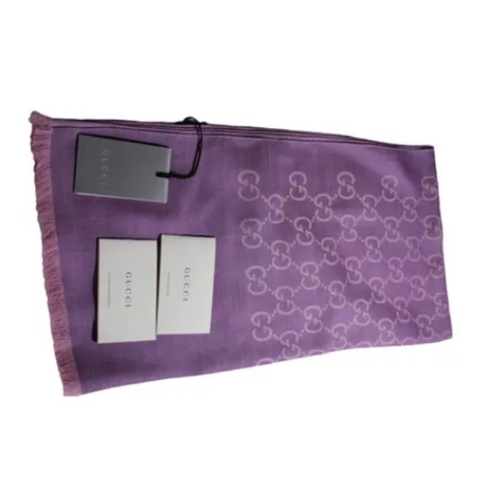 Gucci NWT wool scarf